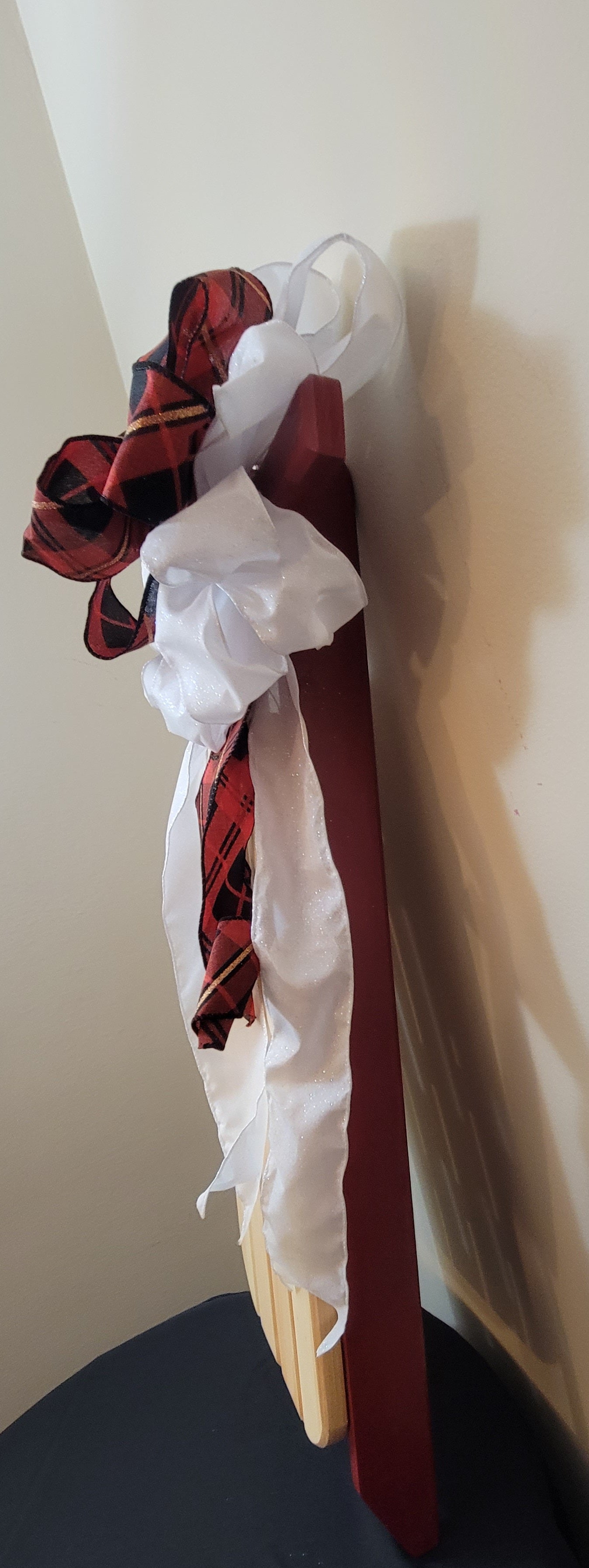 Crimson Lodge – Handcrafted Winter Décor Sled